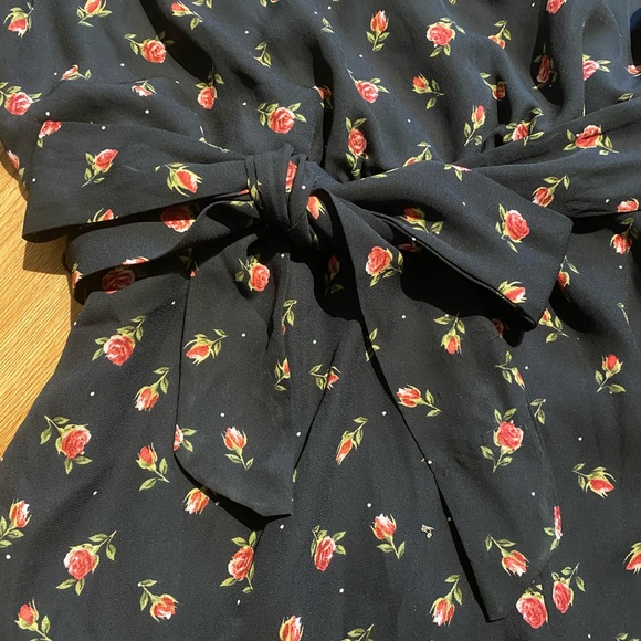 Rose romper - Picture 2 of 8